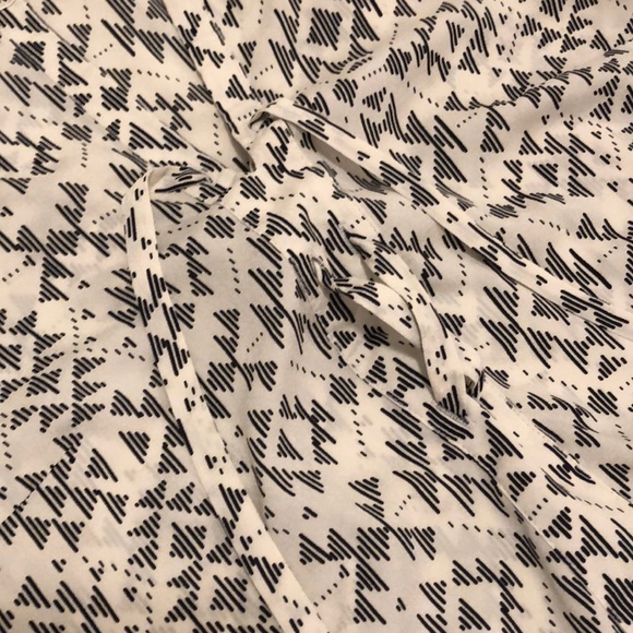 Blouse top - Picture 2 of 2